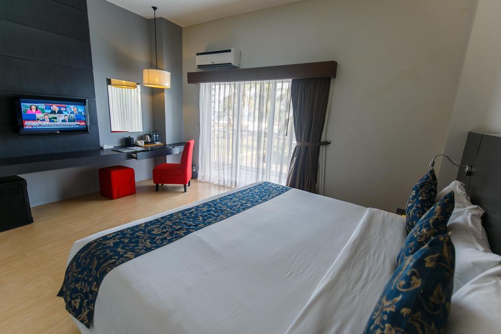โซเลีย ซีวิว รีสอร์ต Hotel มักตัน ภายนอก รูปภาพ