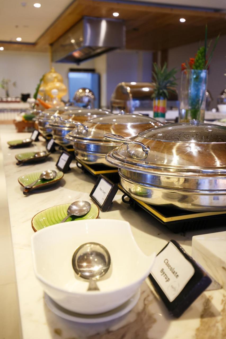 โซเลีย ซีวิว รีสอร์ต Hotel มักตัน ภายนอก รูปภาพ